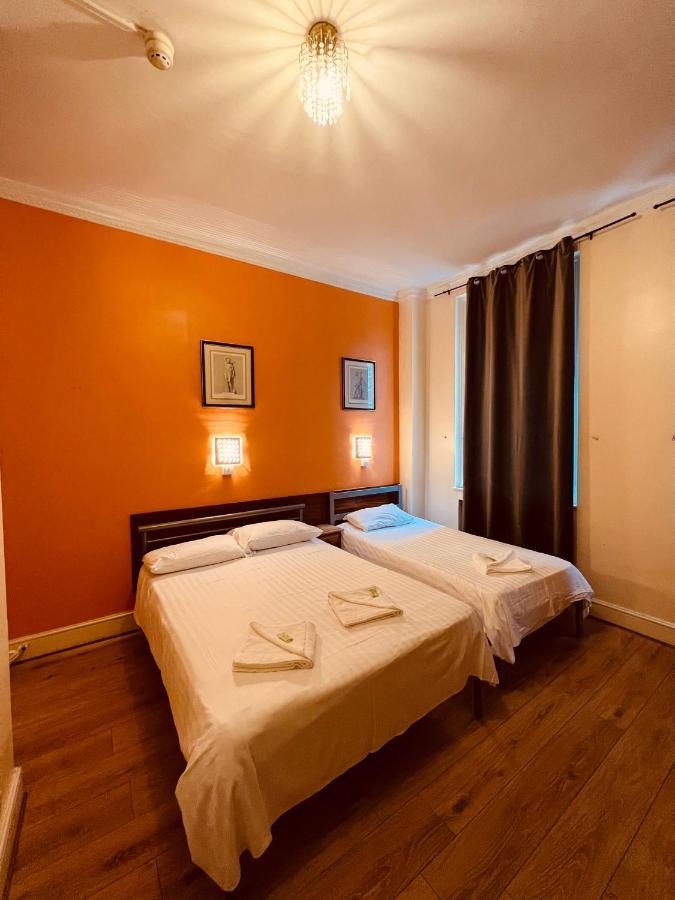 Gresham Hotel Bloomsbury London Exterior photo